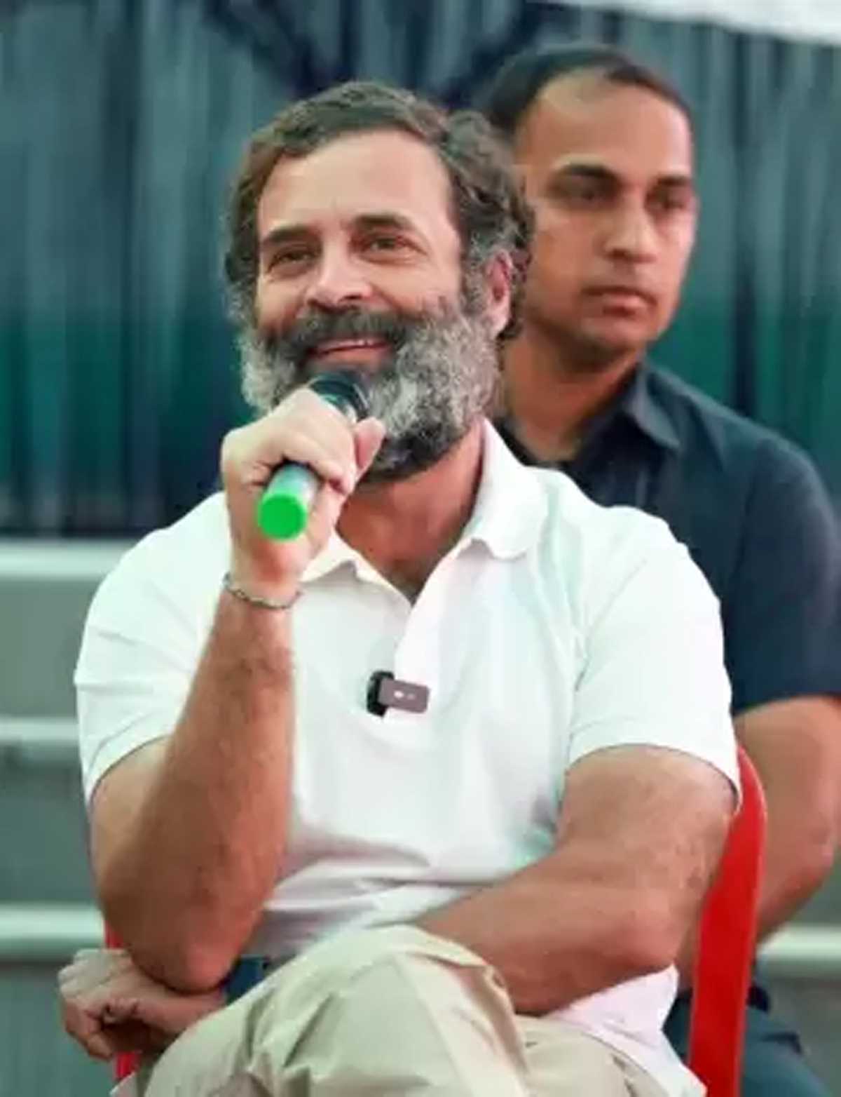 आरएसएस ने तांत्या मामा और बिरसा मुंडा के हत्यारों का समर्थन किया था : राहुल गांधी